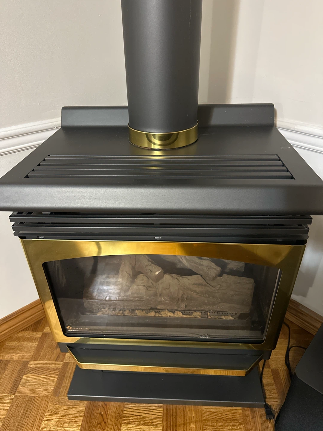 Insta-Flame Gas Fireplace Stove 🏈
