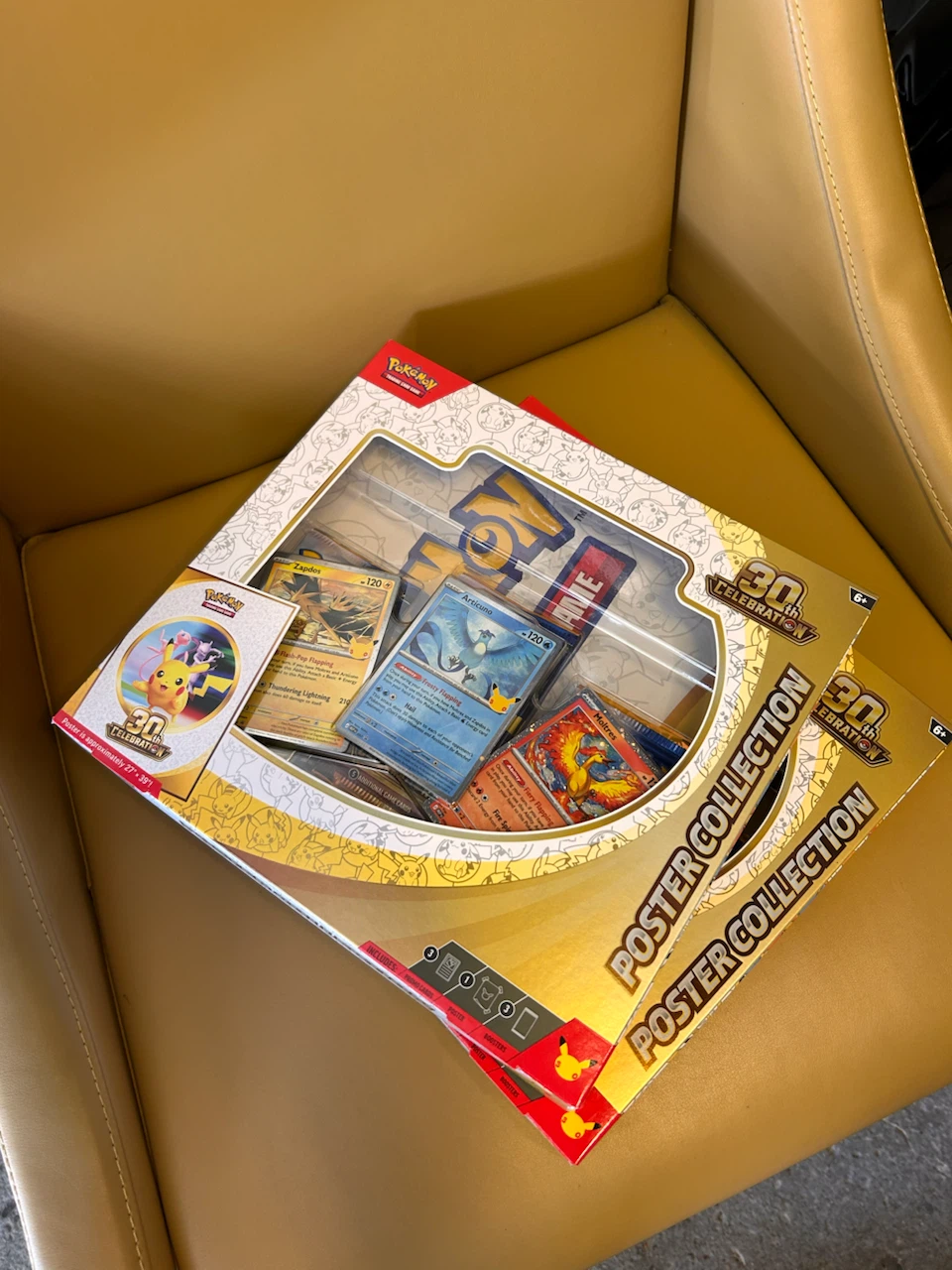 🔥Pokemon 30th Celebration Poster Collection Box - photo 4