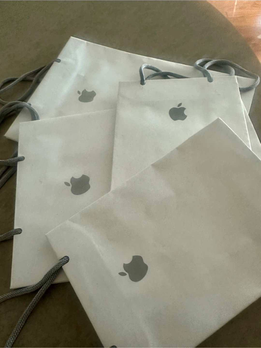 4 Authentic Apple Store Paper Bags
