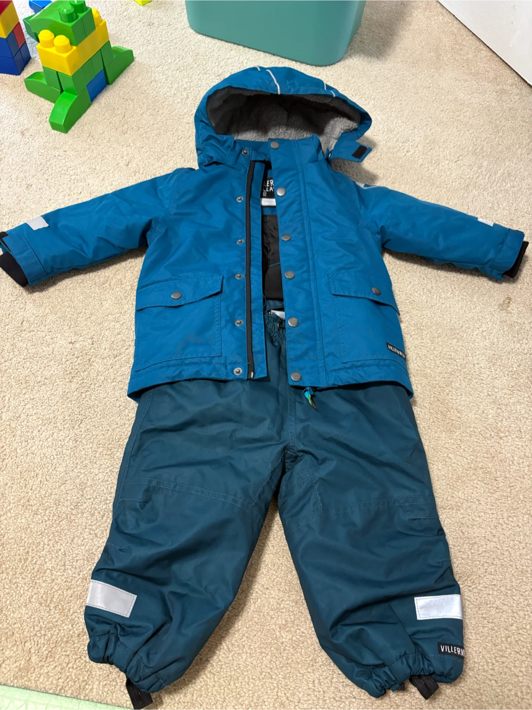 Villervalla Winter Snowsuit - Size 92