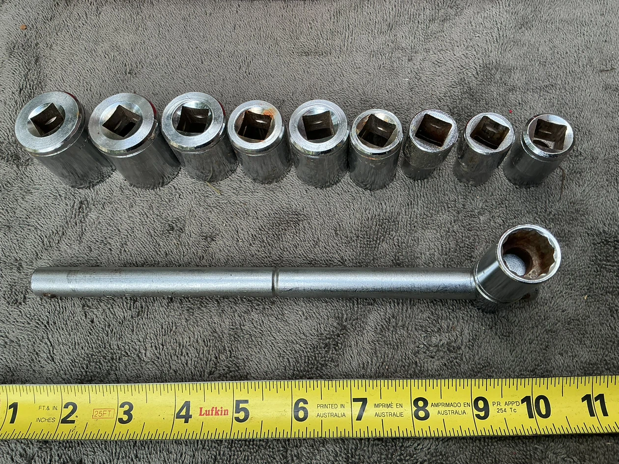 Husky 1/2 inch Drive Socket Set ! - photo 3