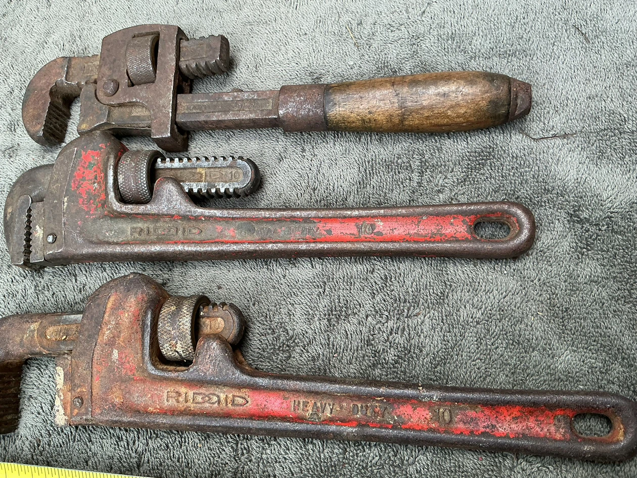 Set of 3 Vintage Pipe Wrenches ! - photo 3