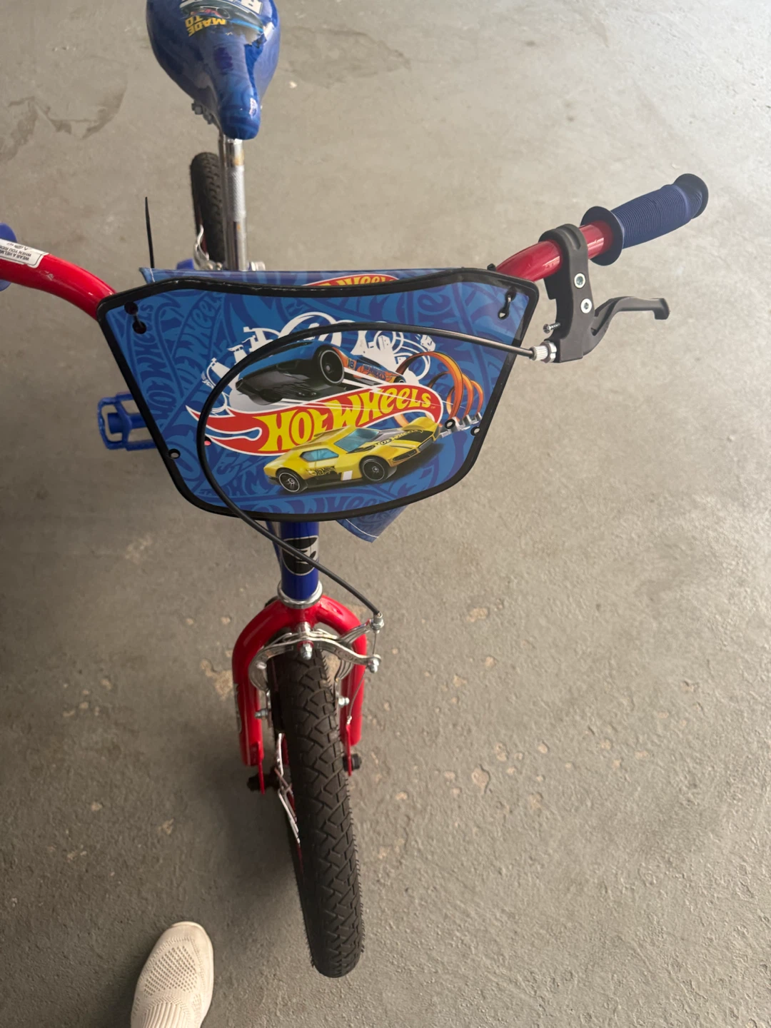 Hot Wheels 16-inch Kids Bicycle - photo 3