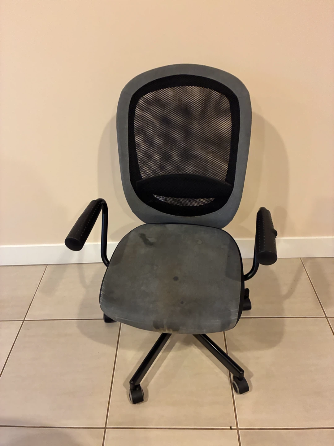 Grey Mesh Office Chair