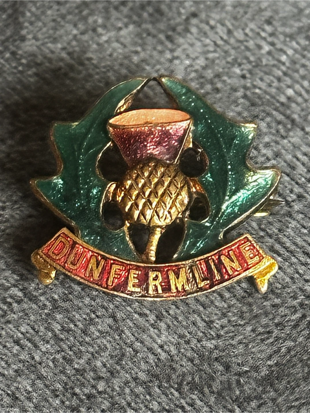 Vintage Dunfermline Scottish Thistle Enamel Brooch Pin