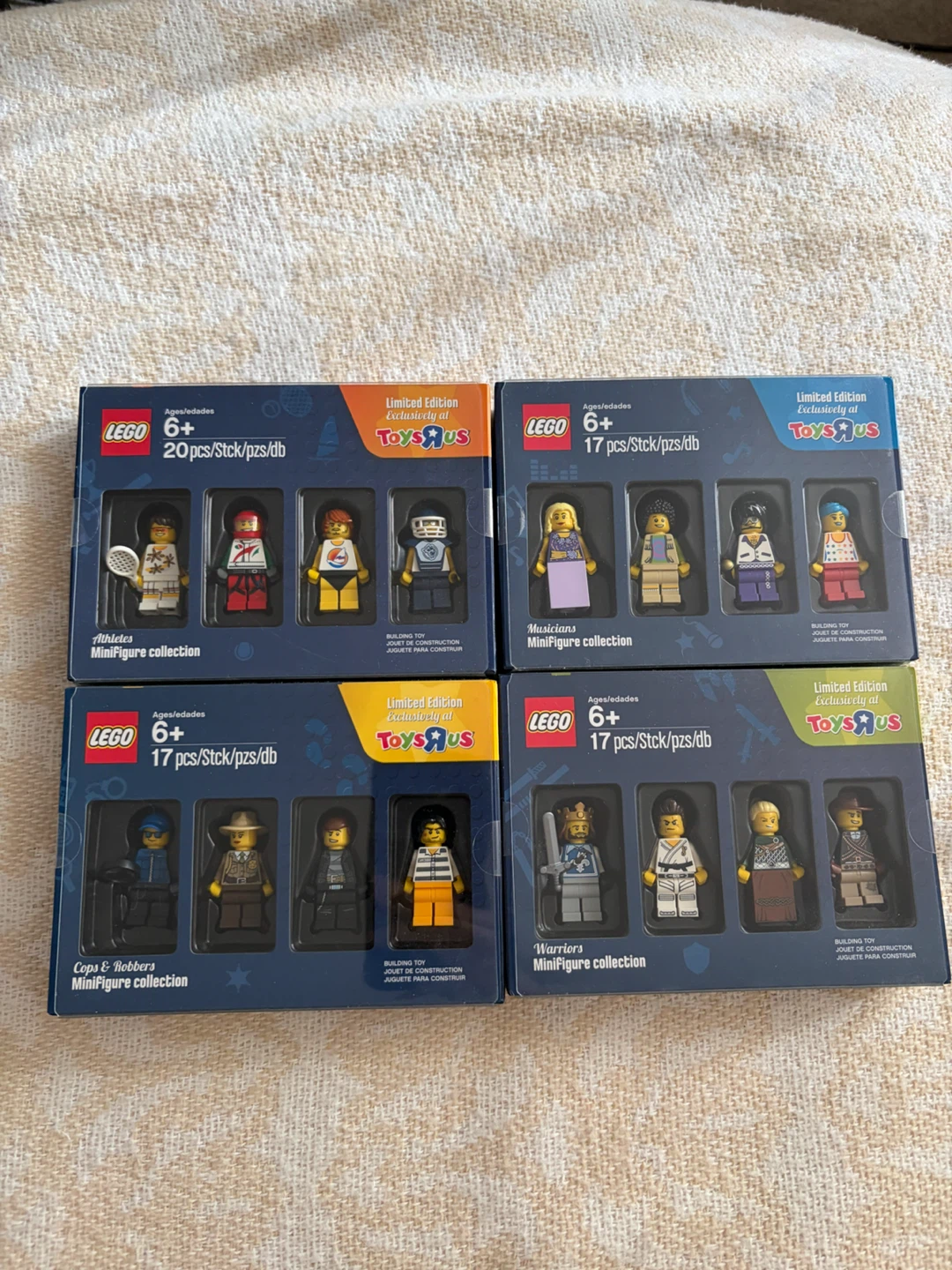 LEGO Minifigure Collection 4-Pack Set