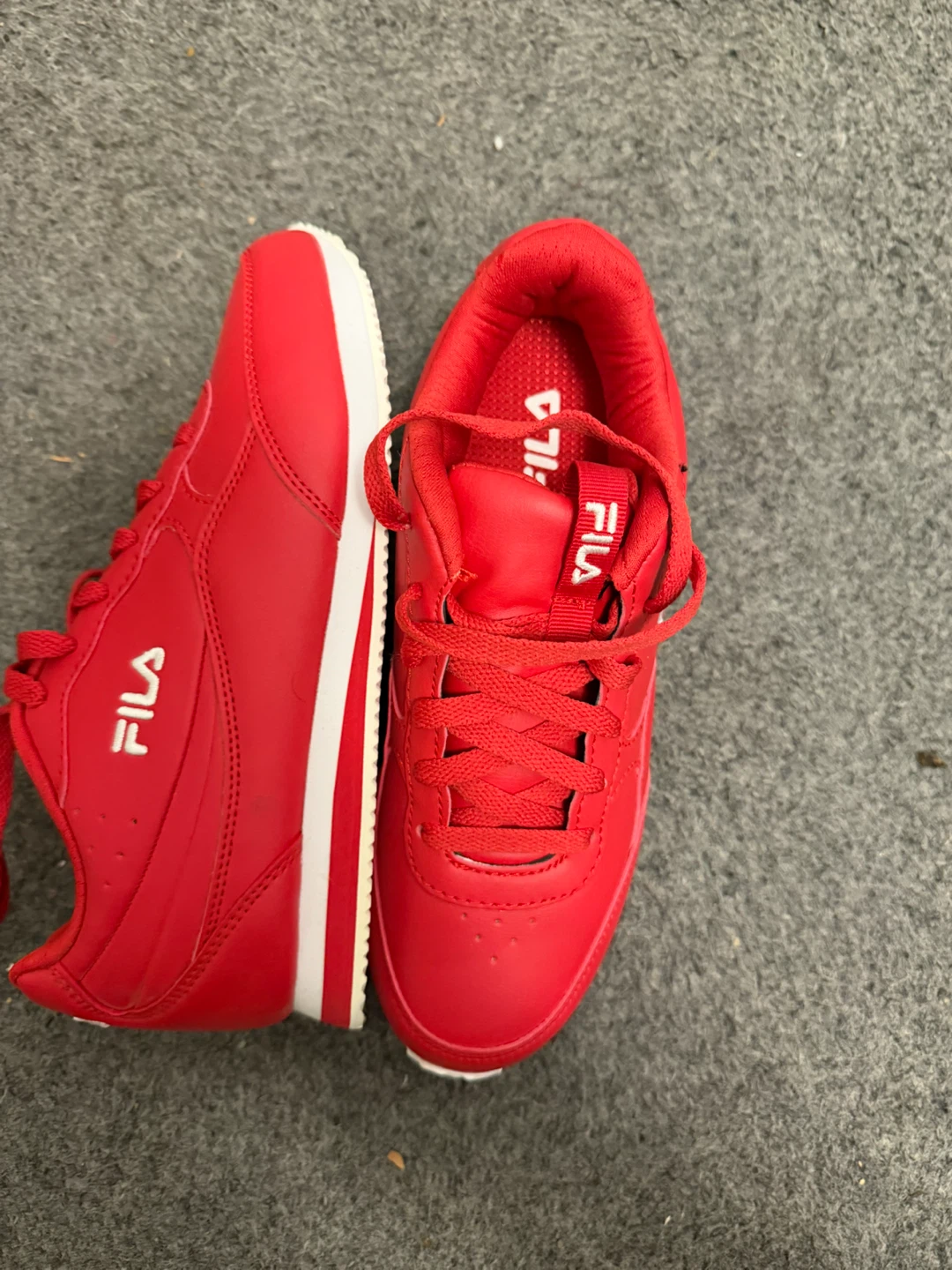 Red Fila Sneakers Women's US 7