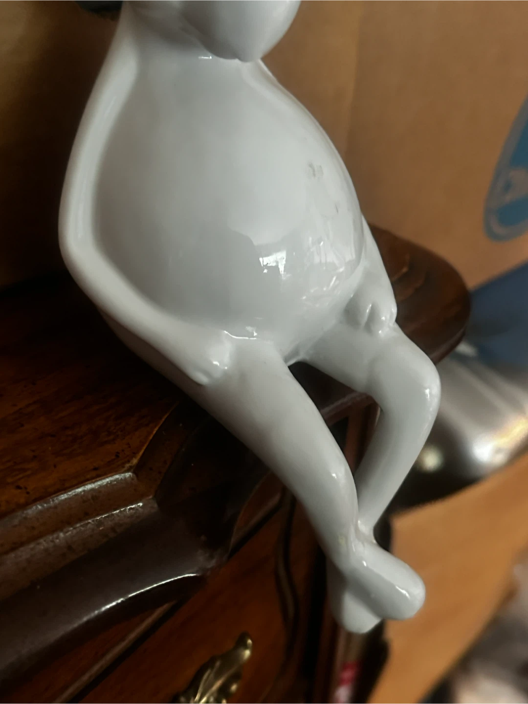 Ceramic shelf sitting rabbit - photo 3