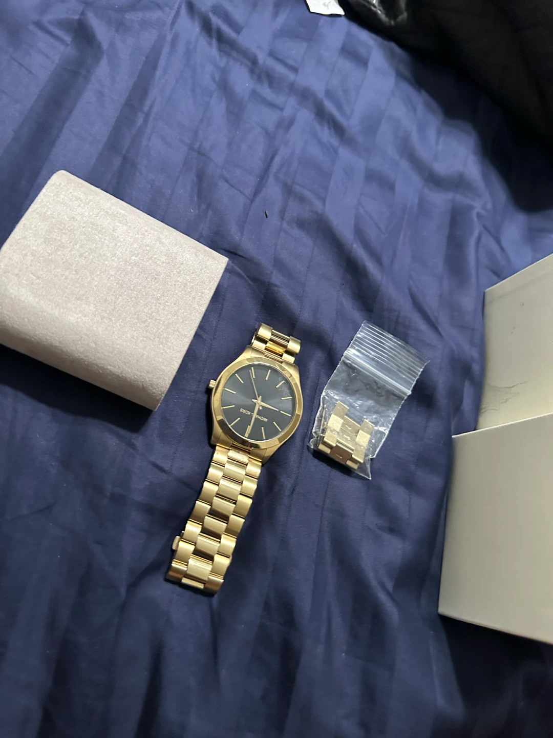 Michael Kors Gold-Tone Watch with Case - photo 4