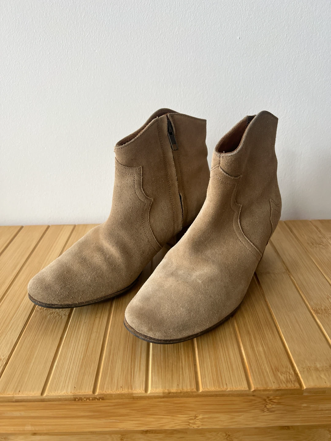 Women’s 6.5/7 - Tan Ankle Boots - photo 2