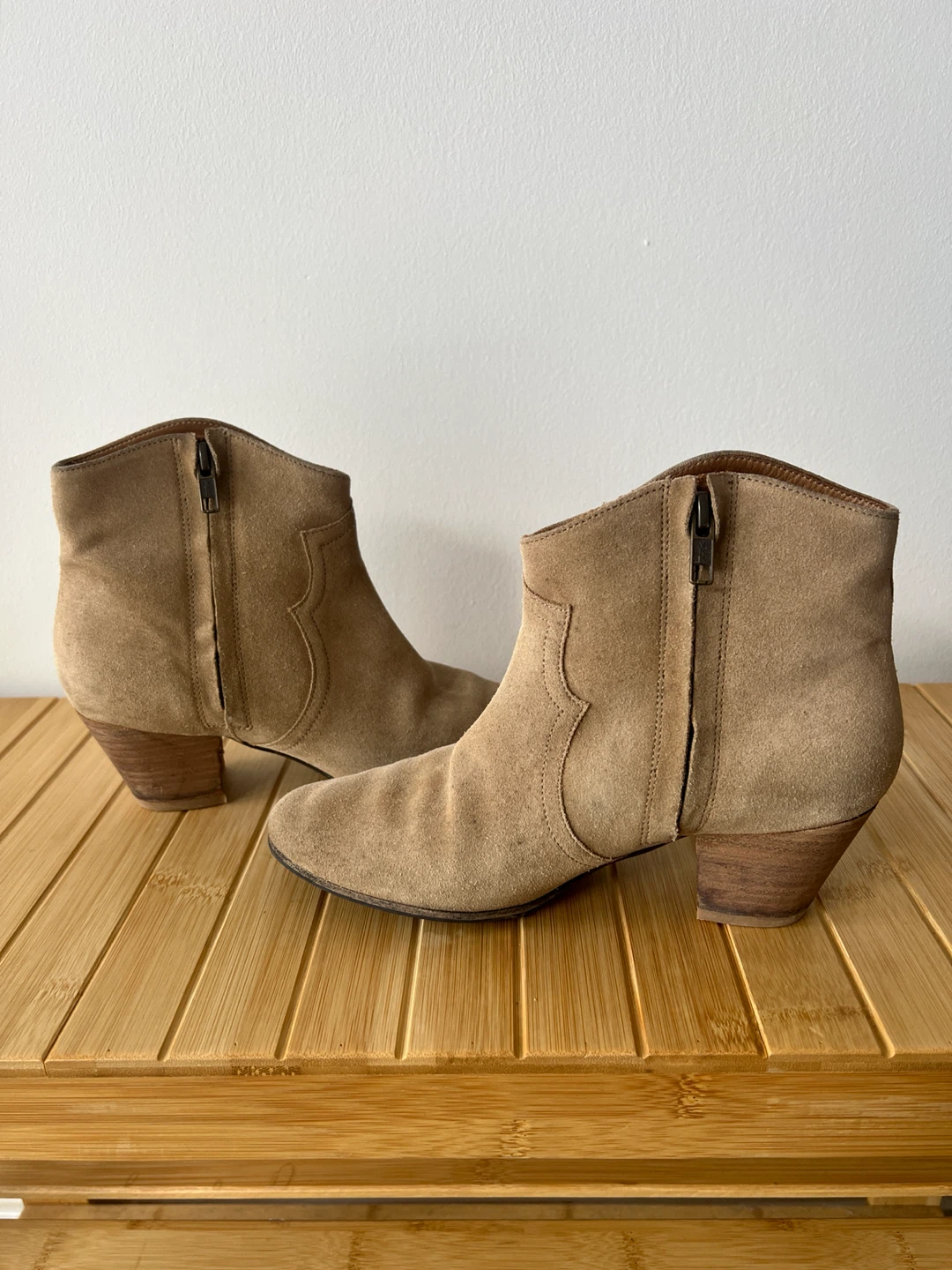Women’s 6.5/7 - Tan Ankle Boots