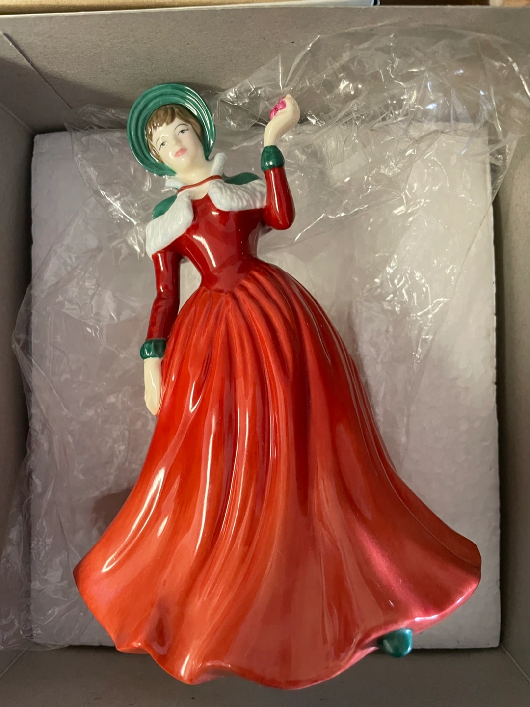 Royal Doulton Winter's Day HN 4589 Figurine