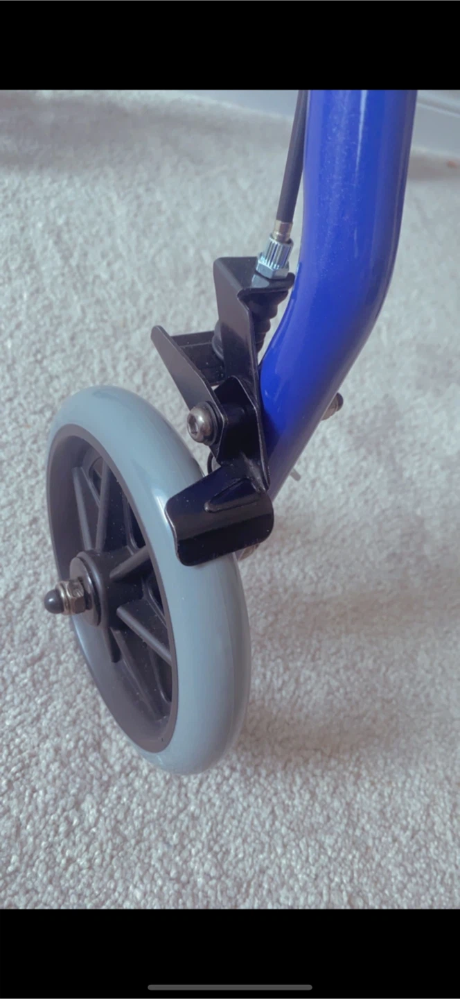 Cardinal Health 4-Wheel Folding Rollator - photo 4
