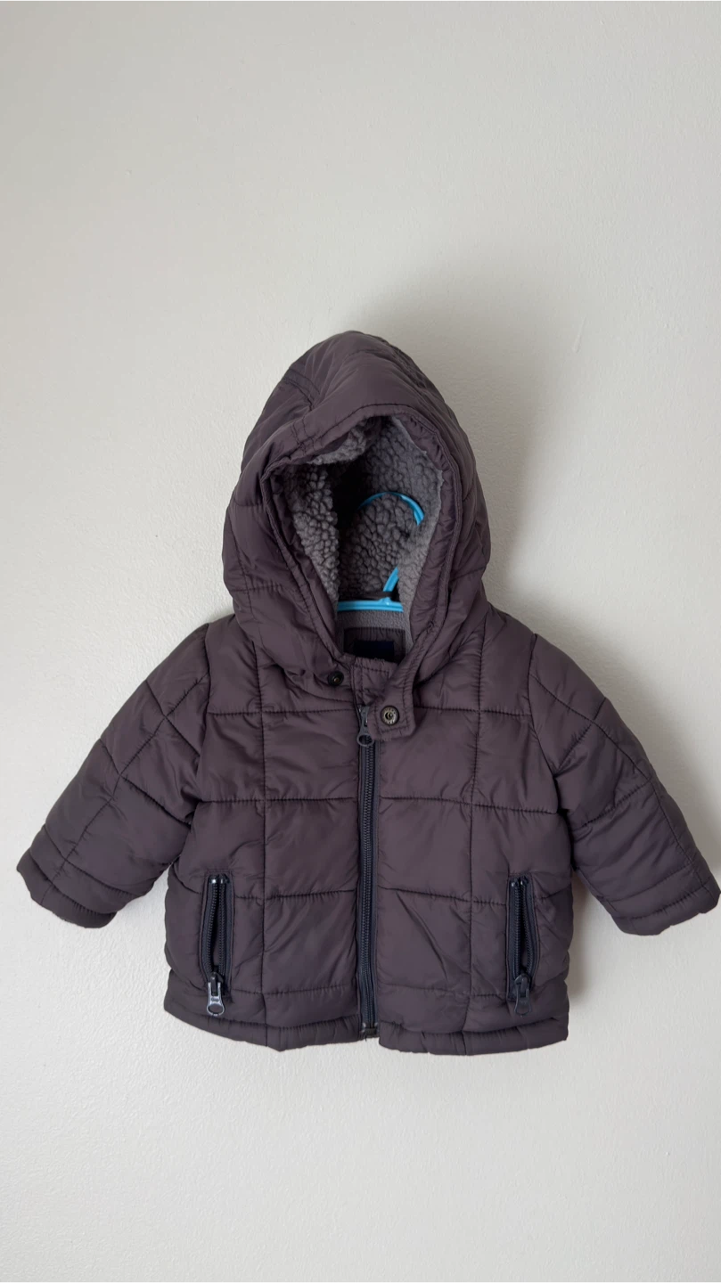 BabyGap Puffer Jacket 0-6Months 🏈