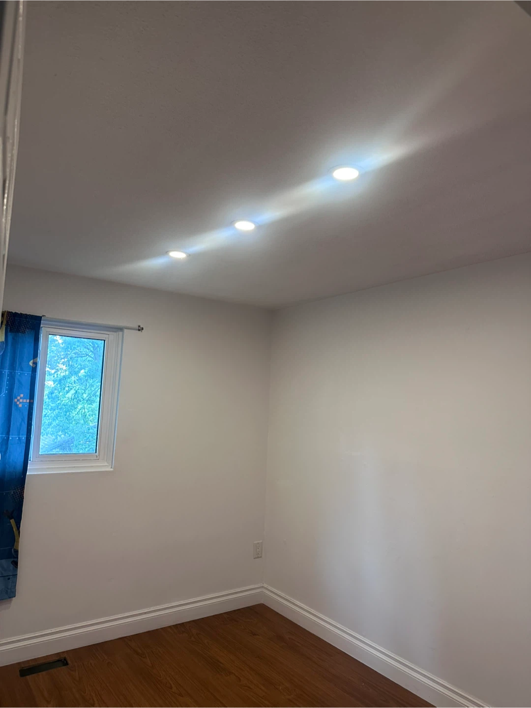 Pot lights- Illume LED Recessed Light I-ESP4WH - photo 4