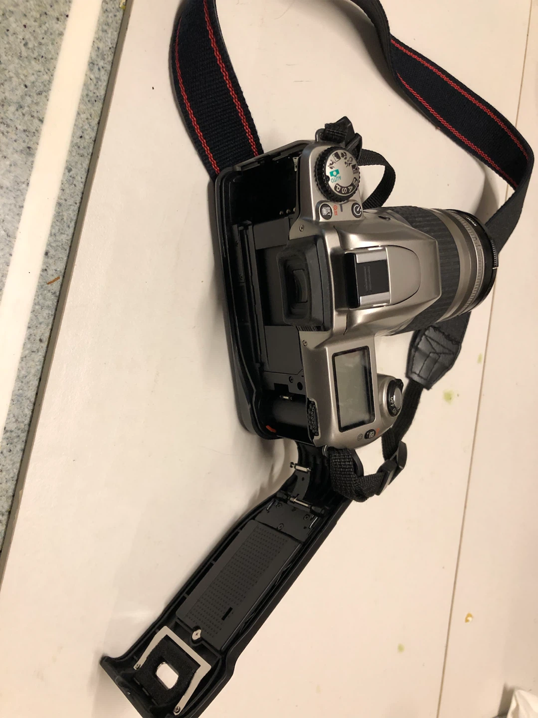 Nikon F65 Film Camera with 28-80mm Lens - photo 3