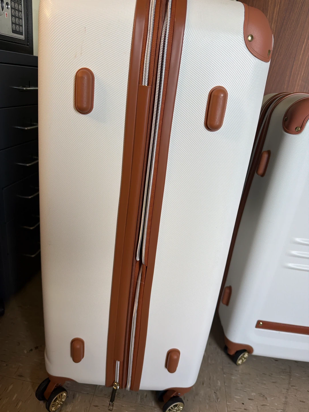 19V69 Italia Vintage Collection Expandable Luggage - photo 2