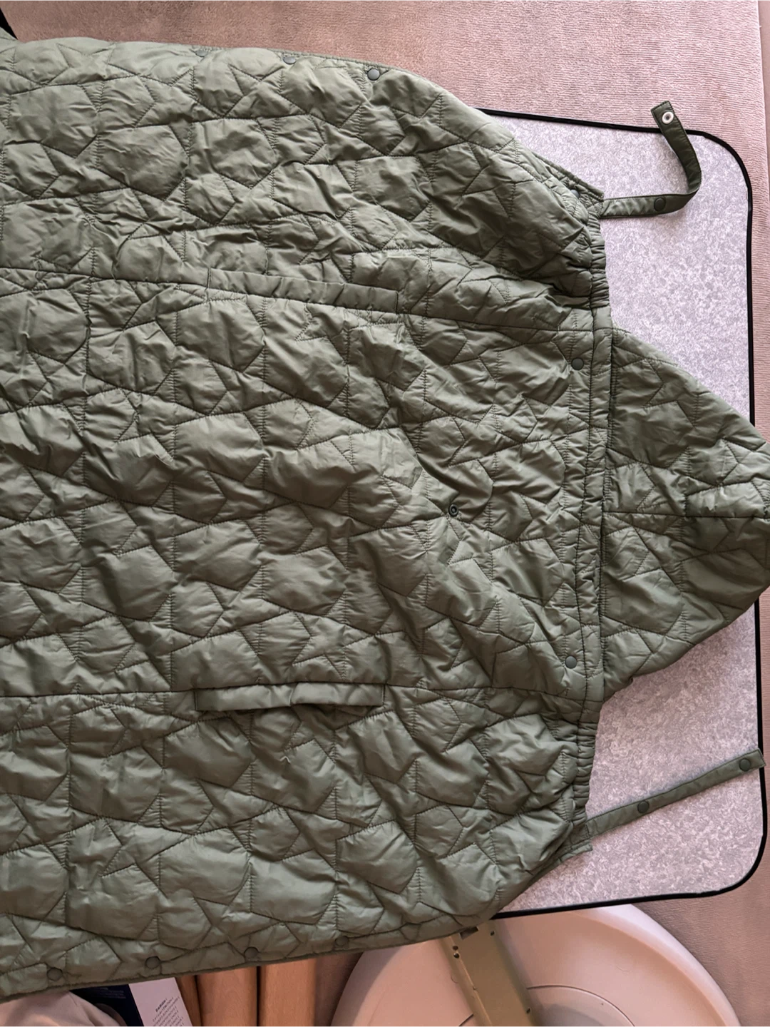 Uniqlo Olive Green Quilted Stroller Footmuff - photo 3