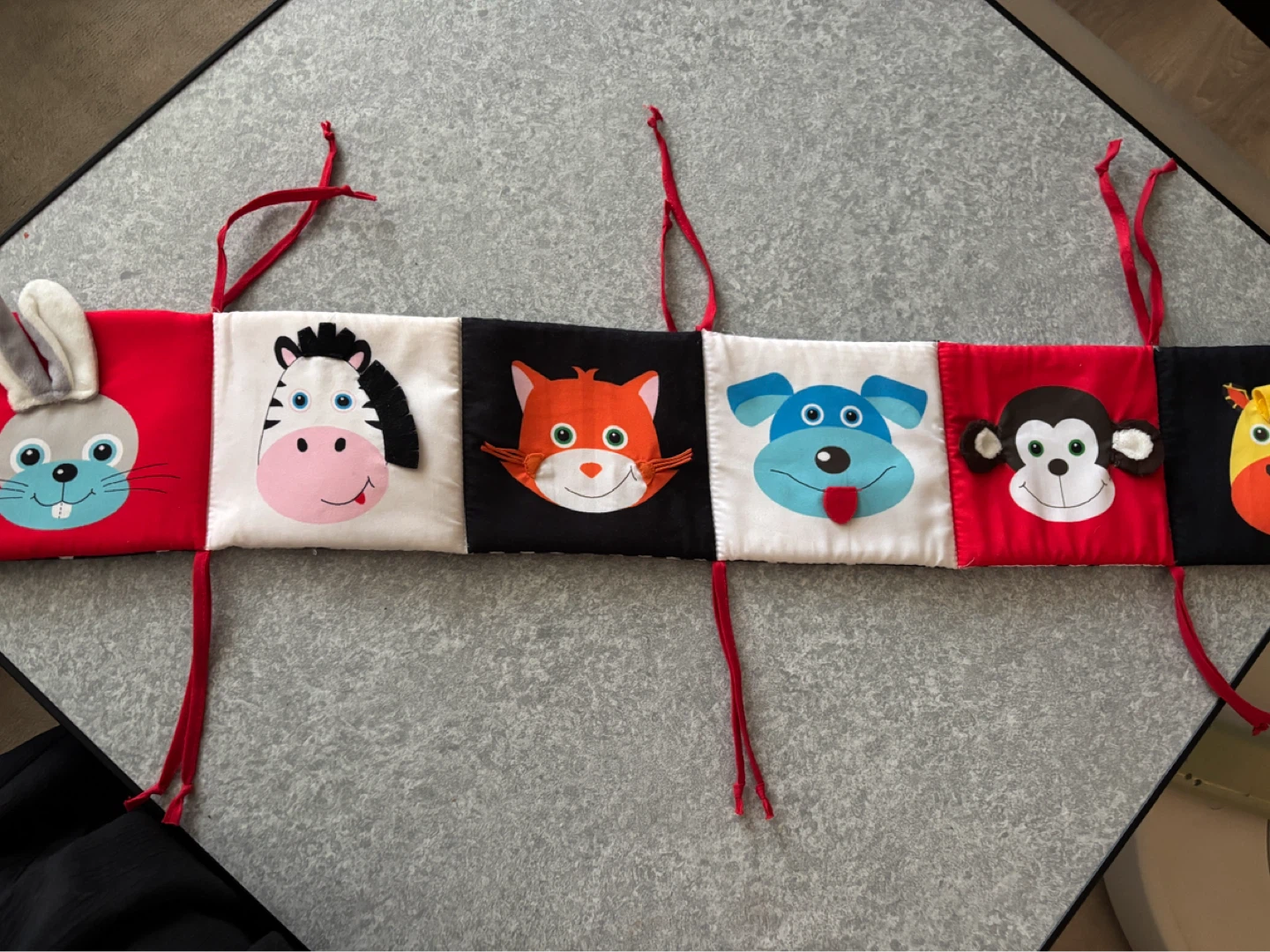 Soft Reversible Animal & Pattern Baby Crib Bumper