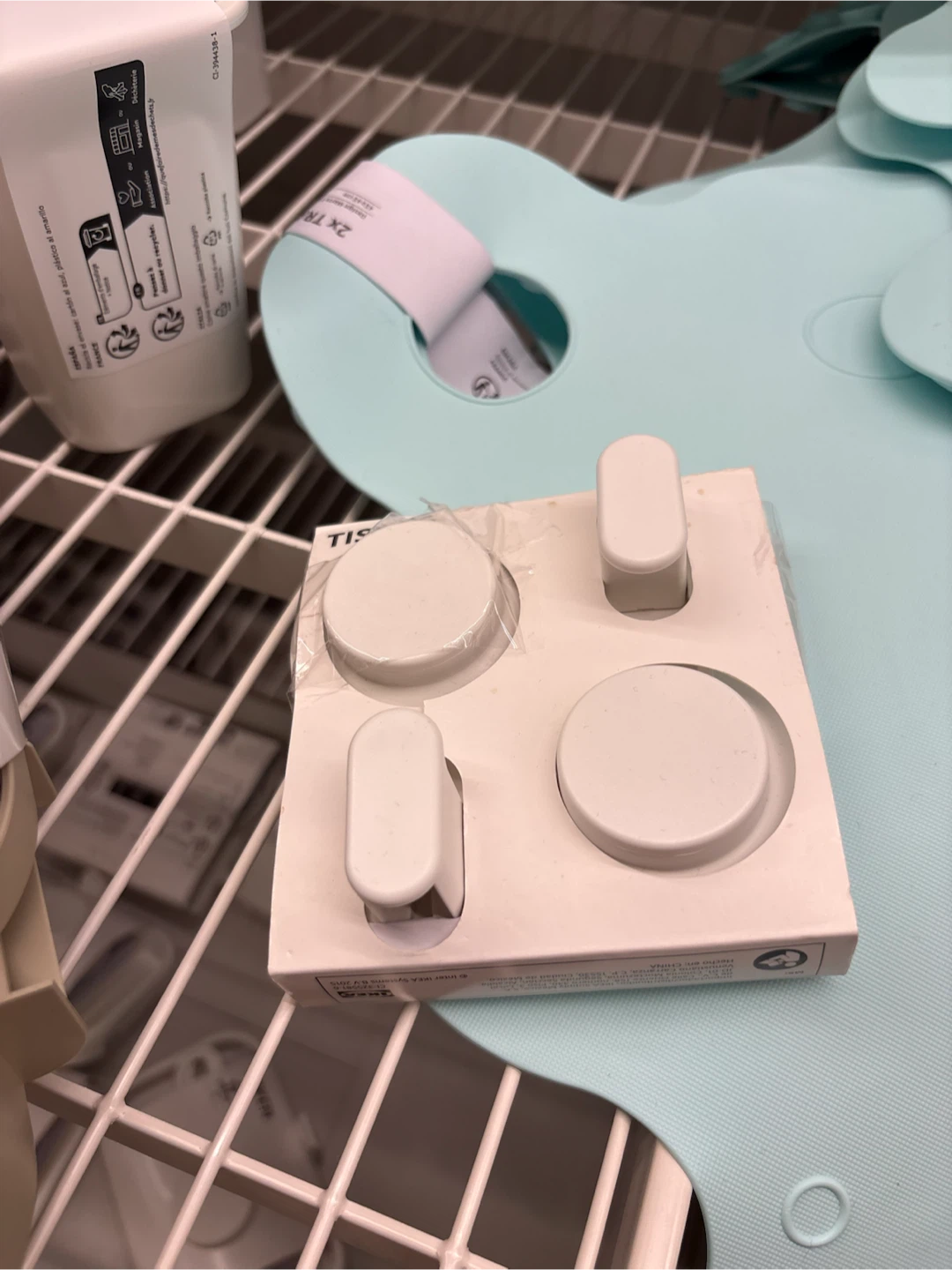 IKEA TISKEN Suction Cup Hooks and Knobs 🏈