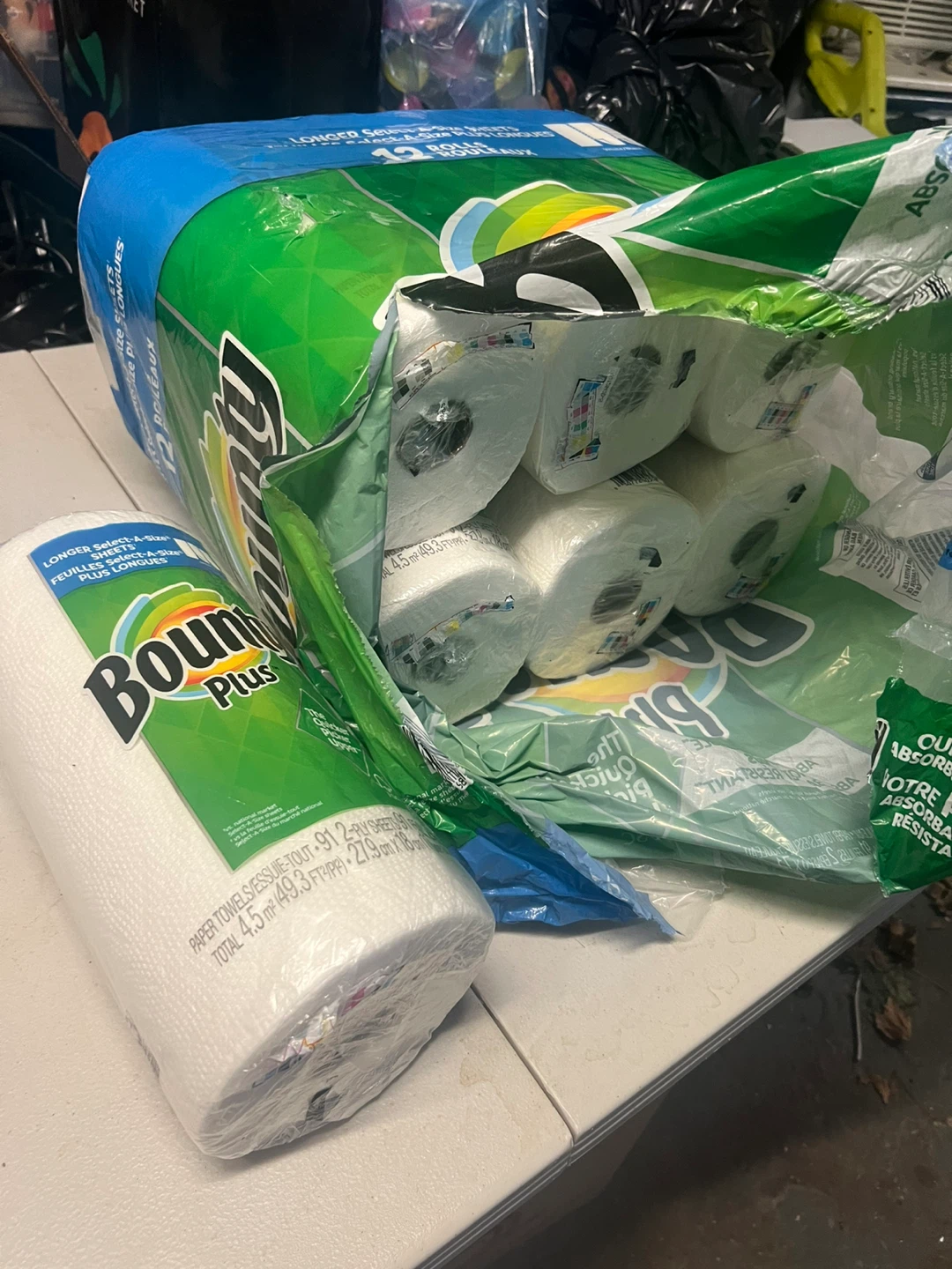 Bounty Plus Paper Towels 12 Count Pack