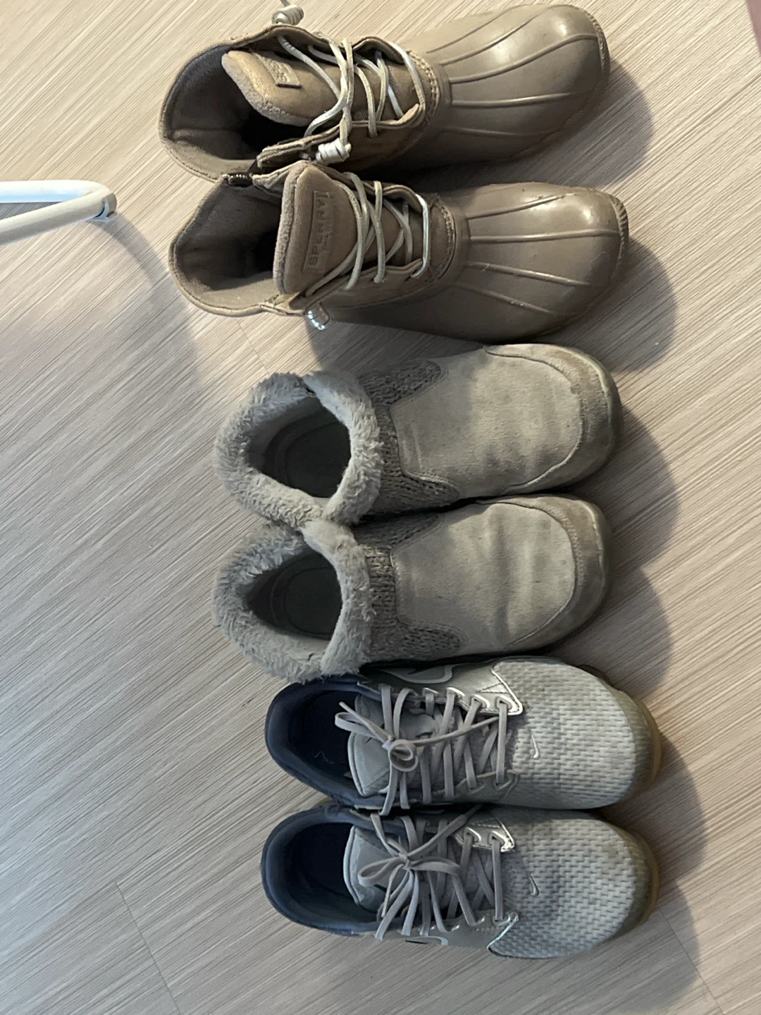 Selection of Women's Shoes - photo 2