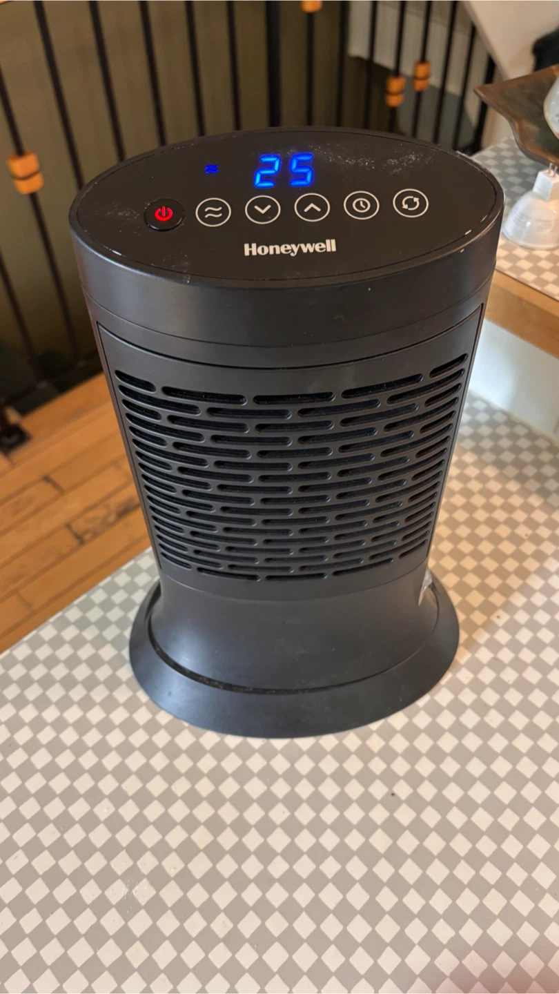 Honeywell Digital Ceramic Heater - photo 2