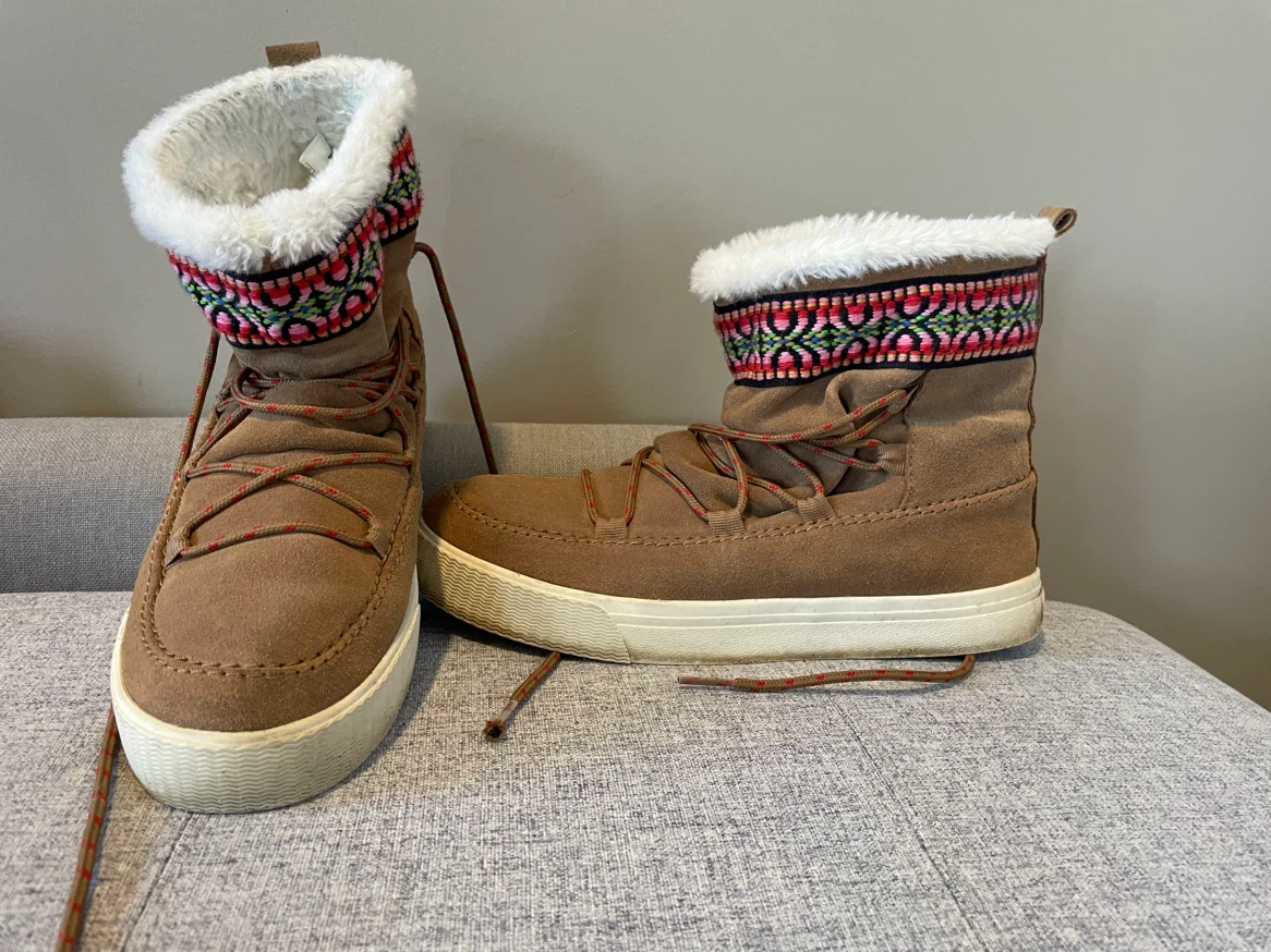 TOMS brown suede winter boots - photo 2
