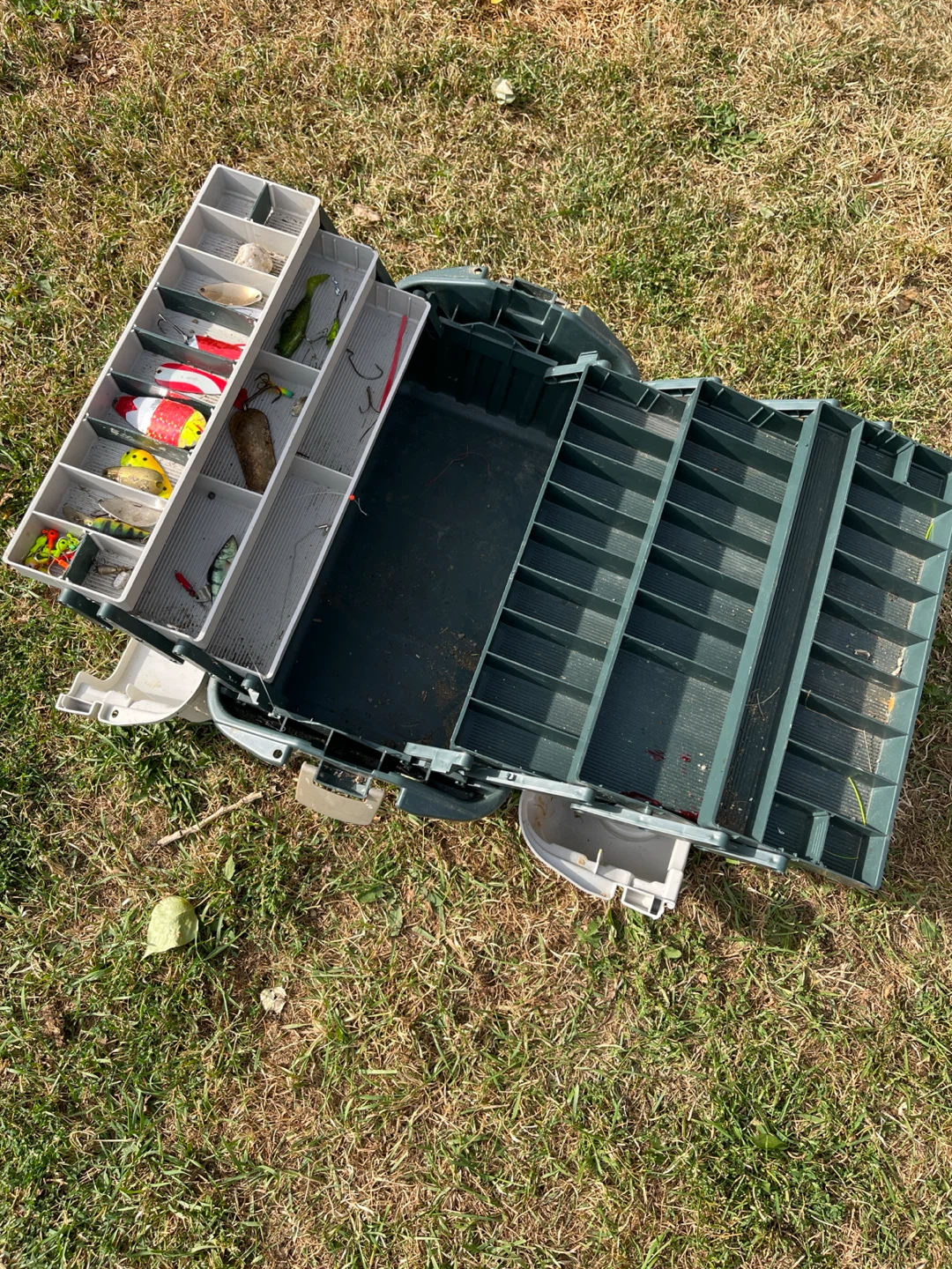storage container & Large tackle box - photo 3
