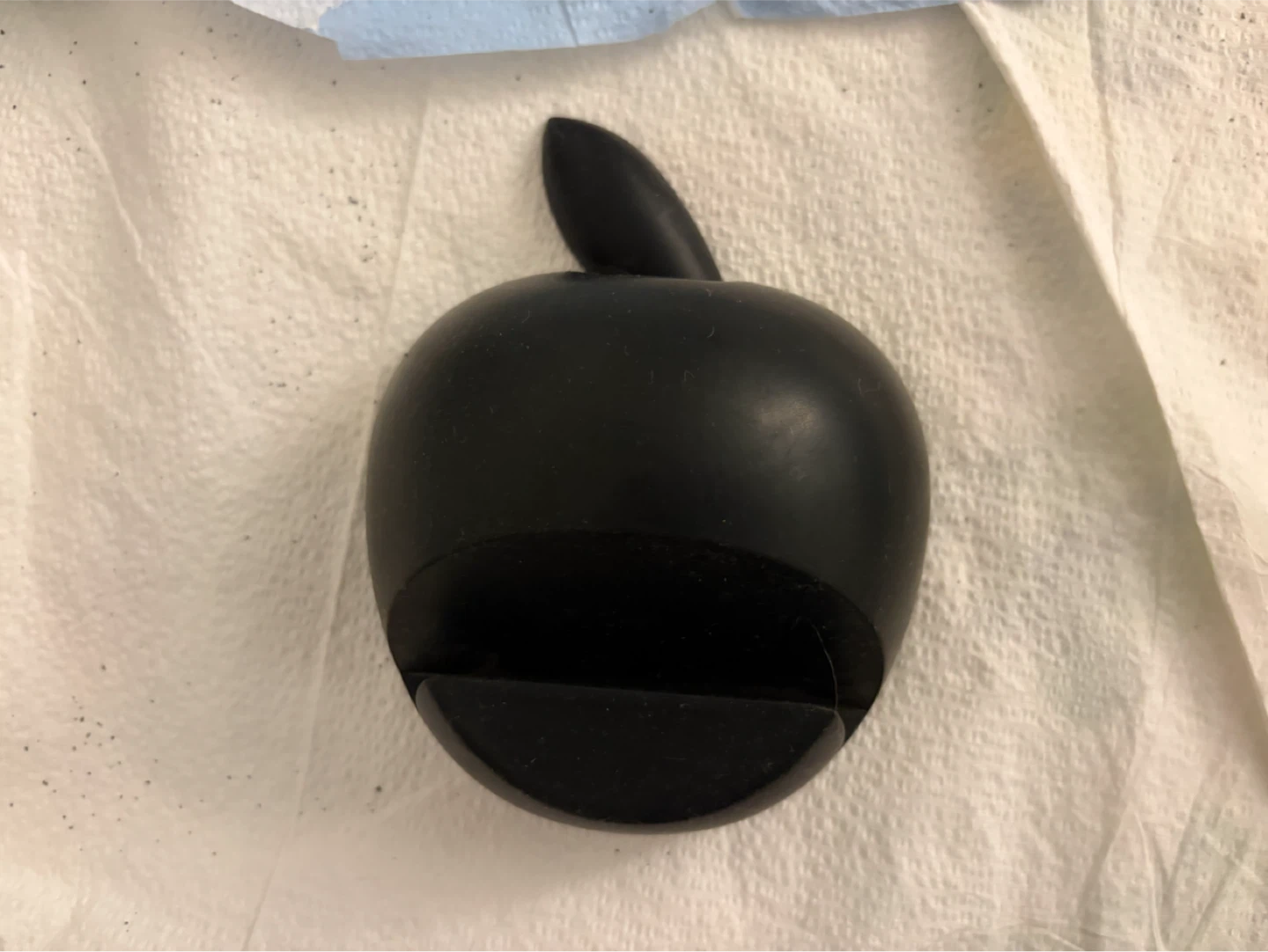 Black Apple-Shaped Phone Stand 🏈