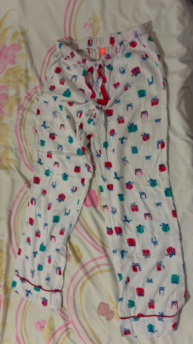Joe Fresh 🏈 Christmas Present Pajama Pants