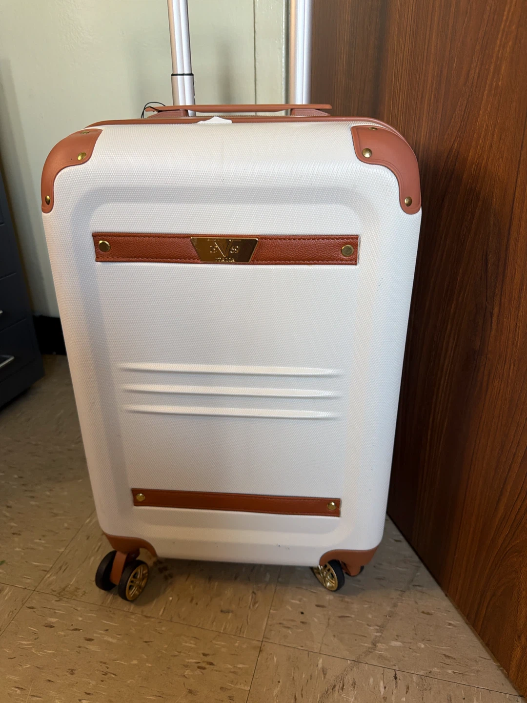 VS Italia Hard Shell Spinner Suitcase