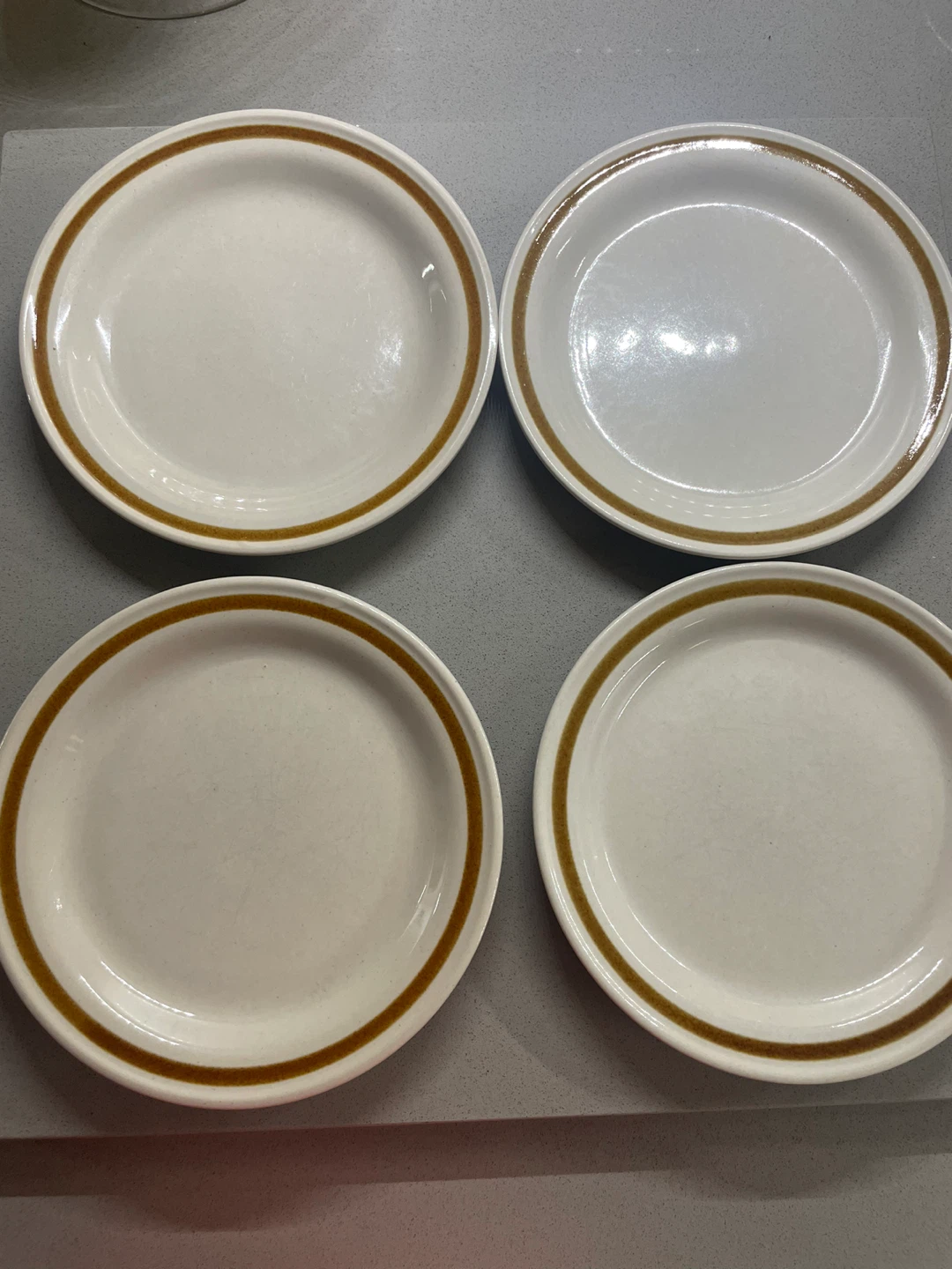 🏈VINTAGE Set of 4 Genuine Stoneware Vanilla Spice Plates