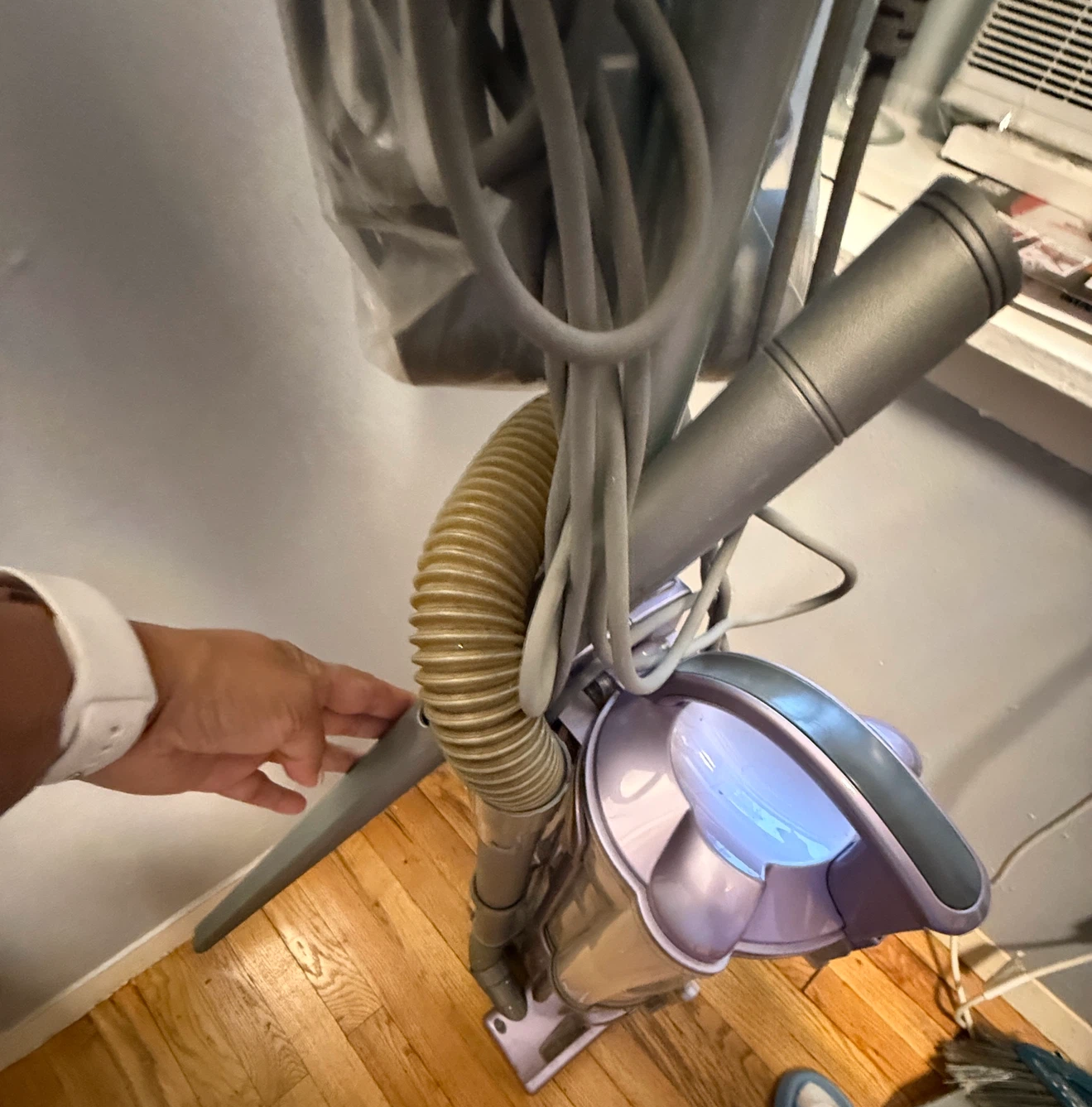 Shark Navigator Upright Vacuum - photo 5