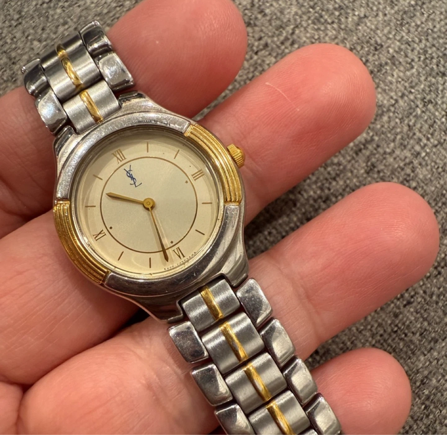 Yves Saint Laurent Two-Tone Watch Vintage 🏈 - photo 3