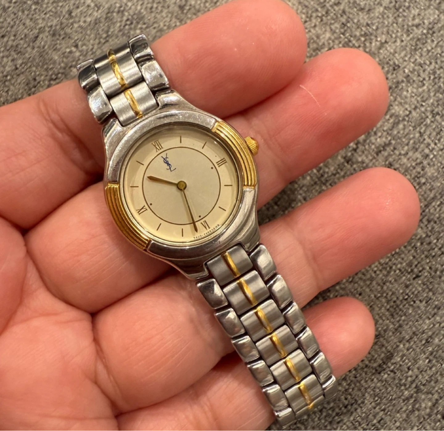 Yves Saint Laurent Two-Tone Watch Vintage 🏈 - photo 4