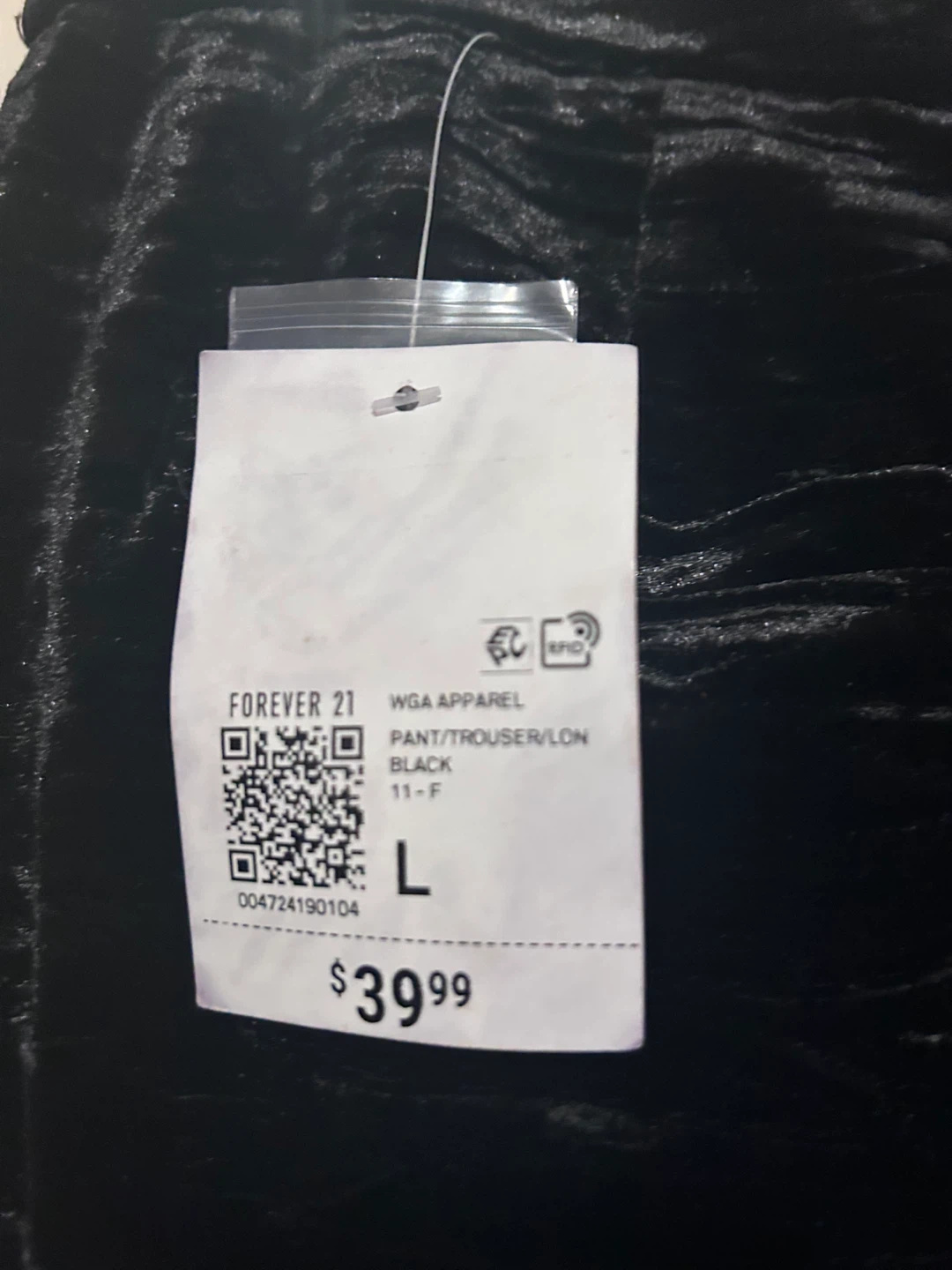 Forever 21 Black Velvet Trousers - photo 2
