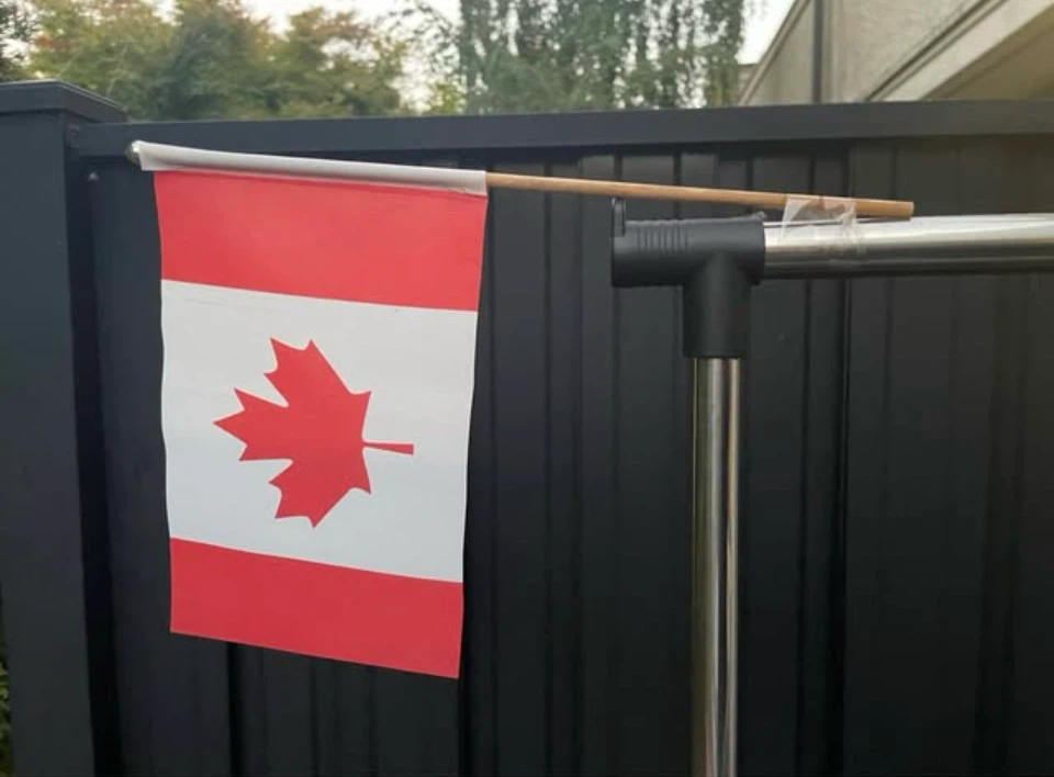 3x Canadian Flag on Wooden Pole