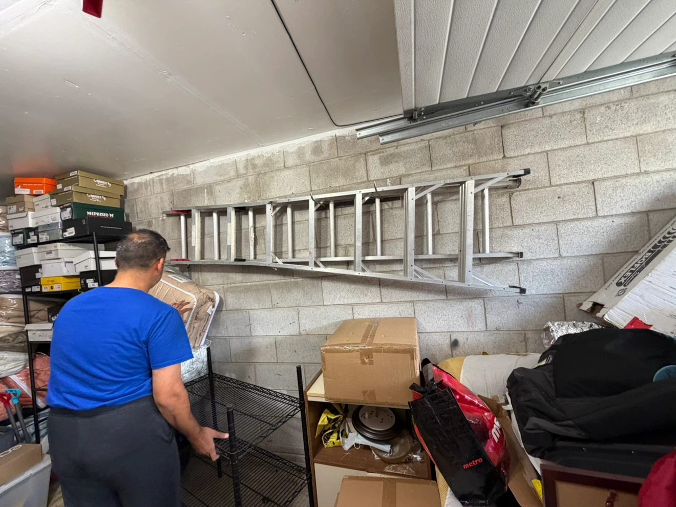 Aluminum Extension Ladder - photo 2
