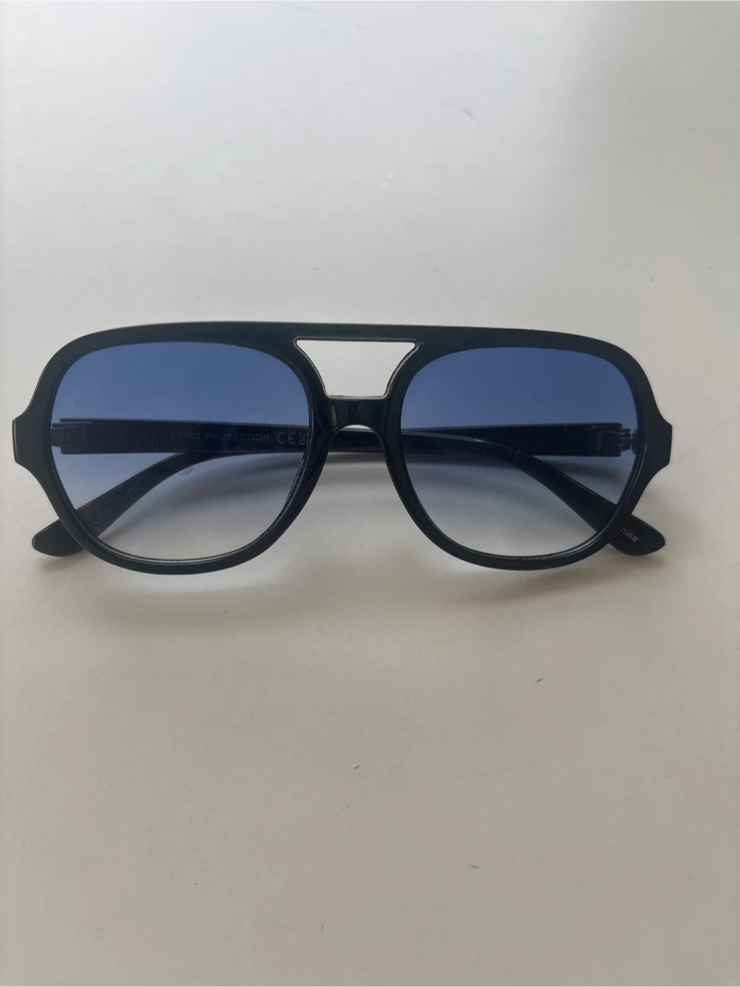 Black Aviator Sunglasses with Blue Gradient Lenses