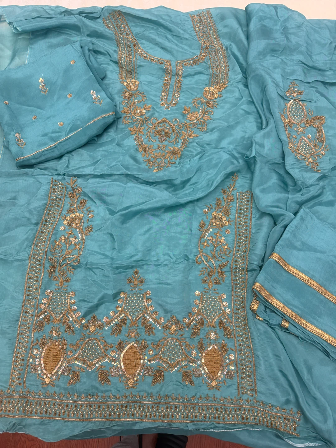 Unstitched Embroidered Salwar Kameez Fabric Sets - photo 3