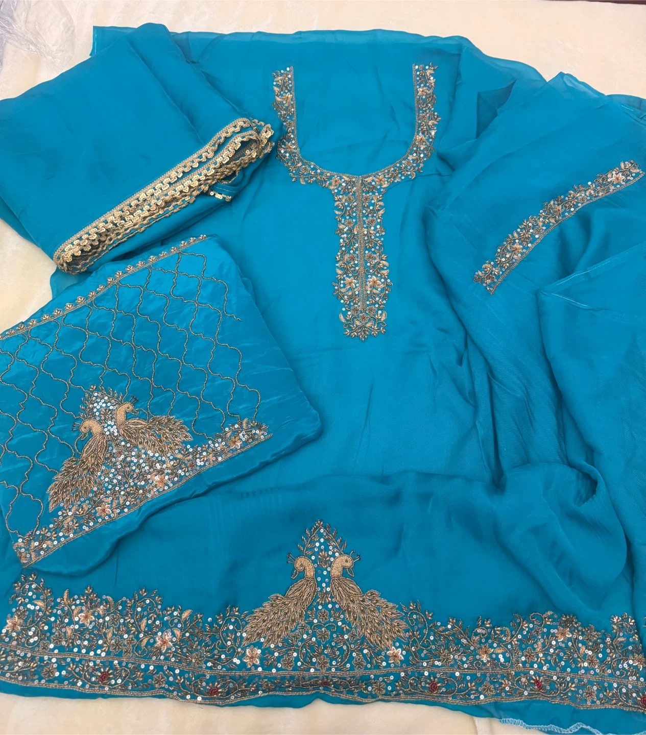 Unstitched Embroidered Salwar Kameez Fabric Sets - photo 4