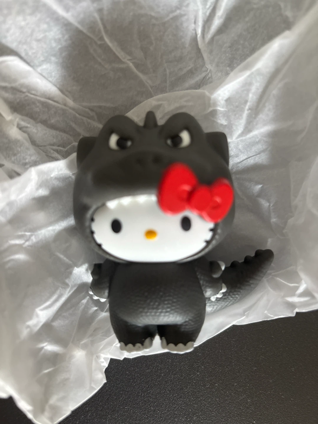 Hello Kitty x Godzilla Figure - photo 2