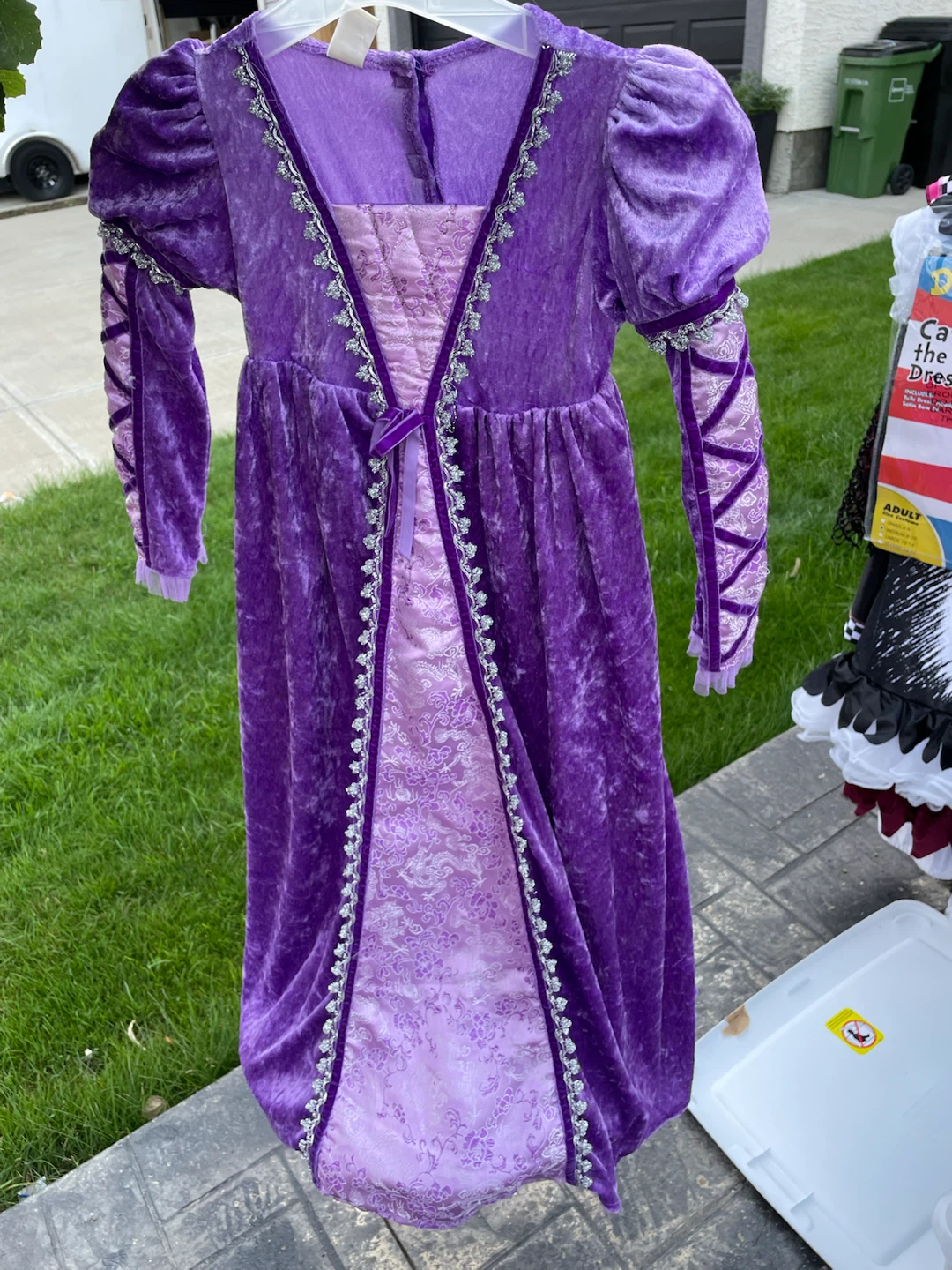 Girl’s Halloween costumes - photo 3