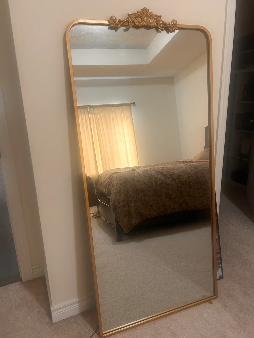 Gold Full-Length Floor Mirror 🏈