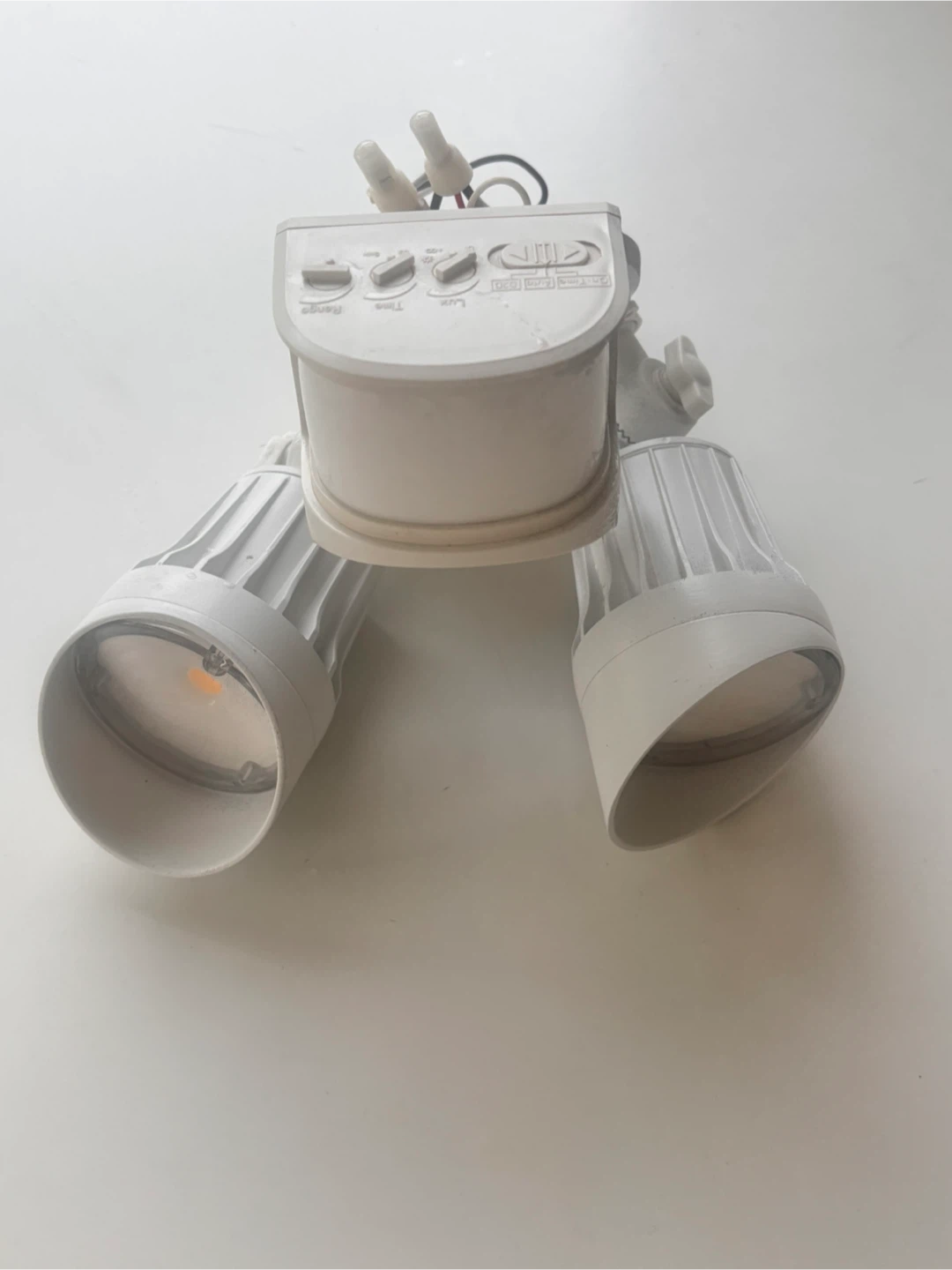 Dual-Head Motion Sensor Security Light