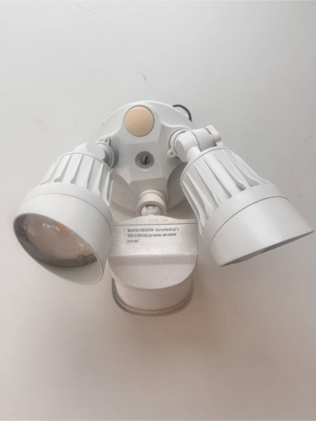 Dual-Head Motion Sensor Security Light - photo 3