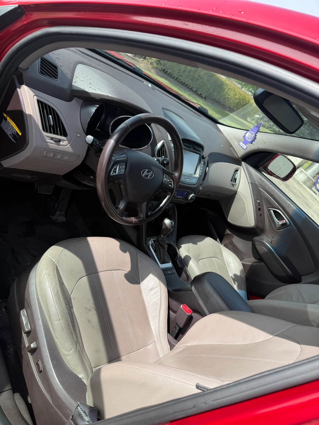 Red Hyundai Tucson Limited AWD comes with safety - photo 3