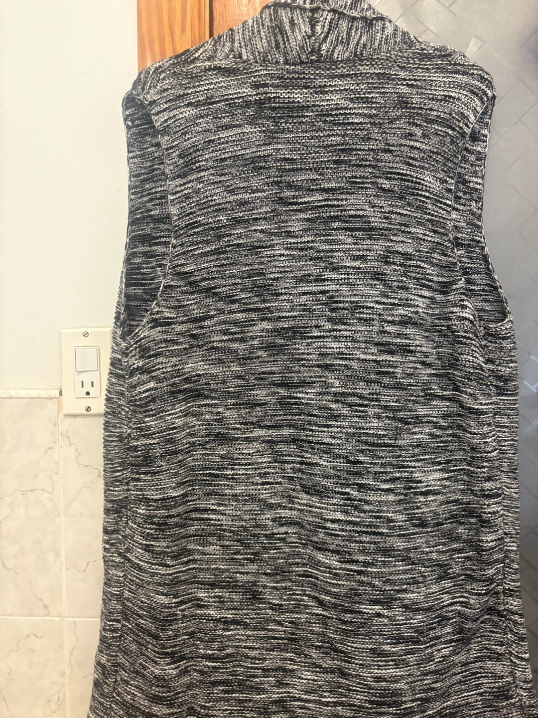 🏈 Gap Knit Vest color black & white Large - photo 3