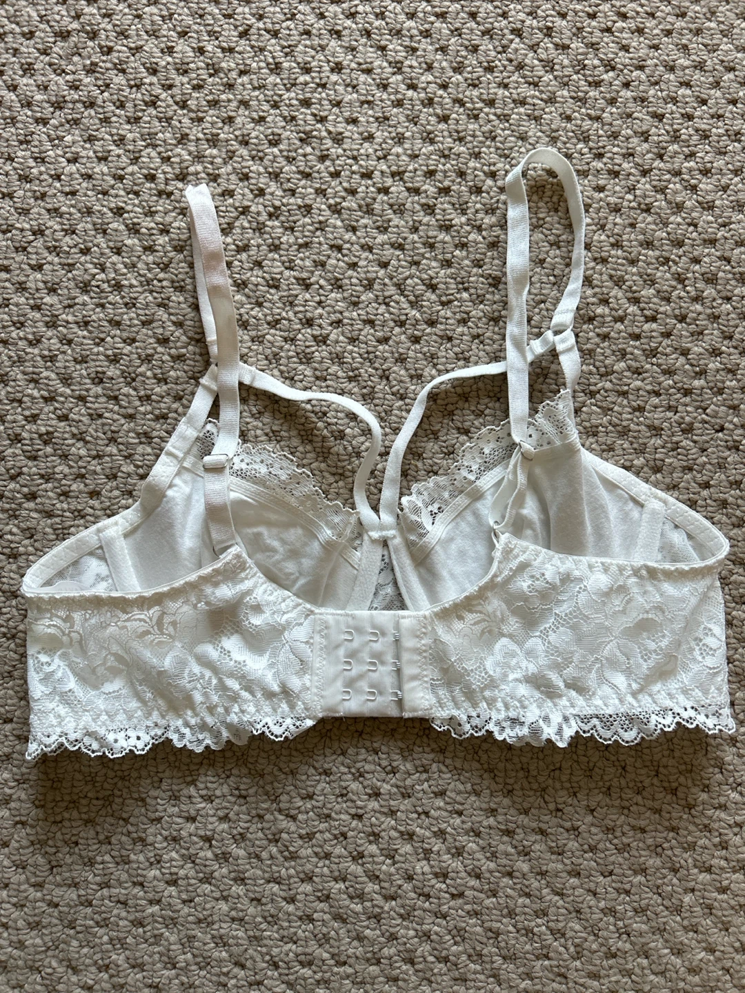 White lace bra size small - photo 2